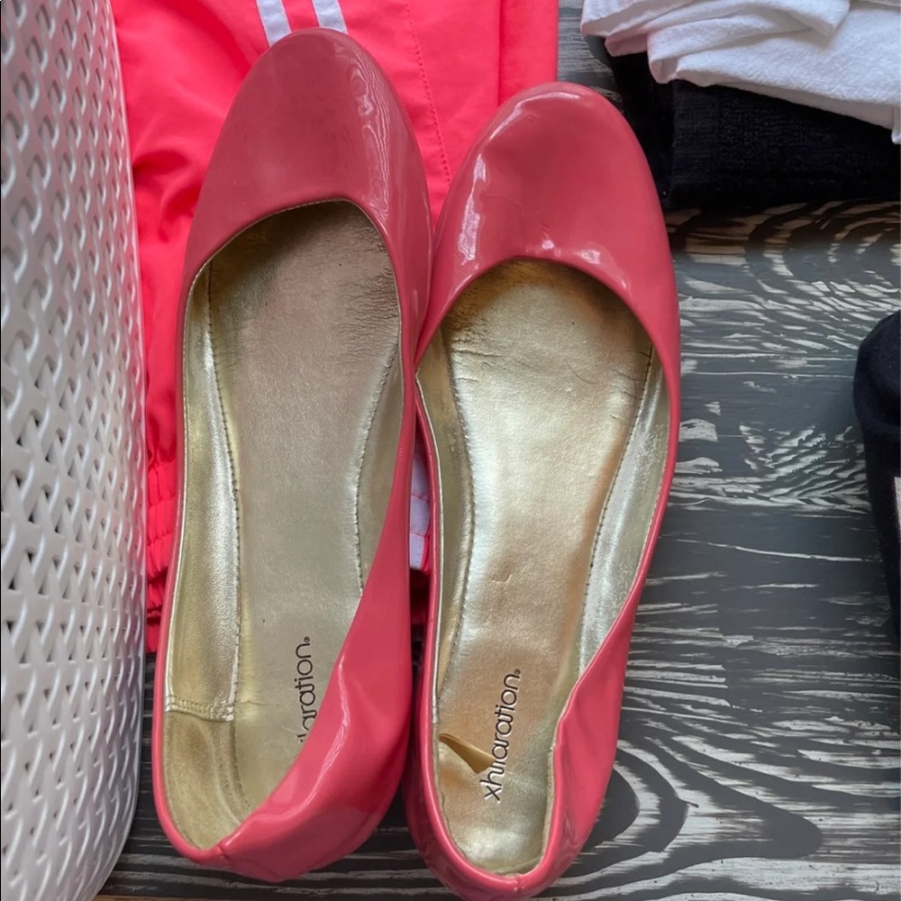 Womens flats